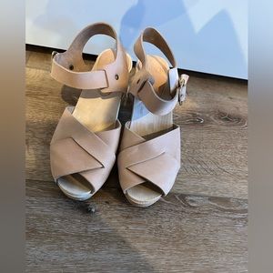 Bryr clog, Emma cross in natural